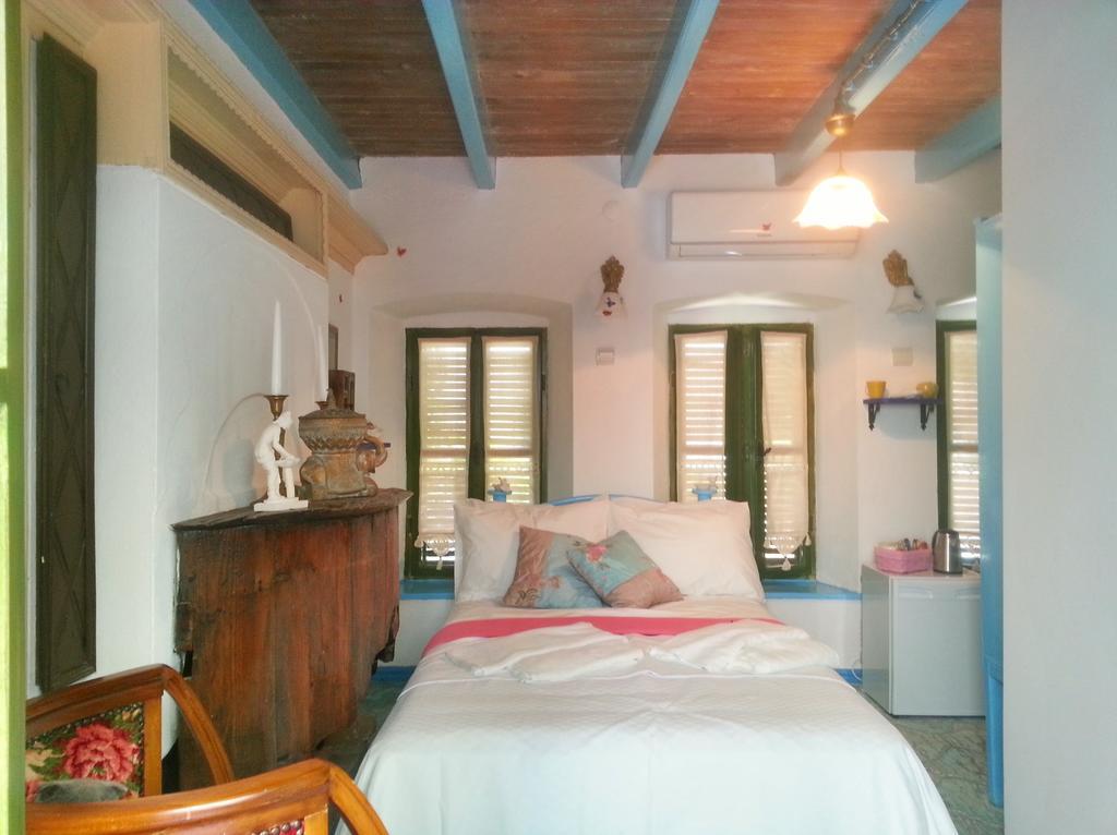 Cemil Ipekci Pension Bodrum Szoba fotó